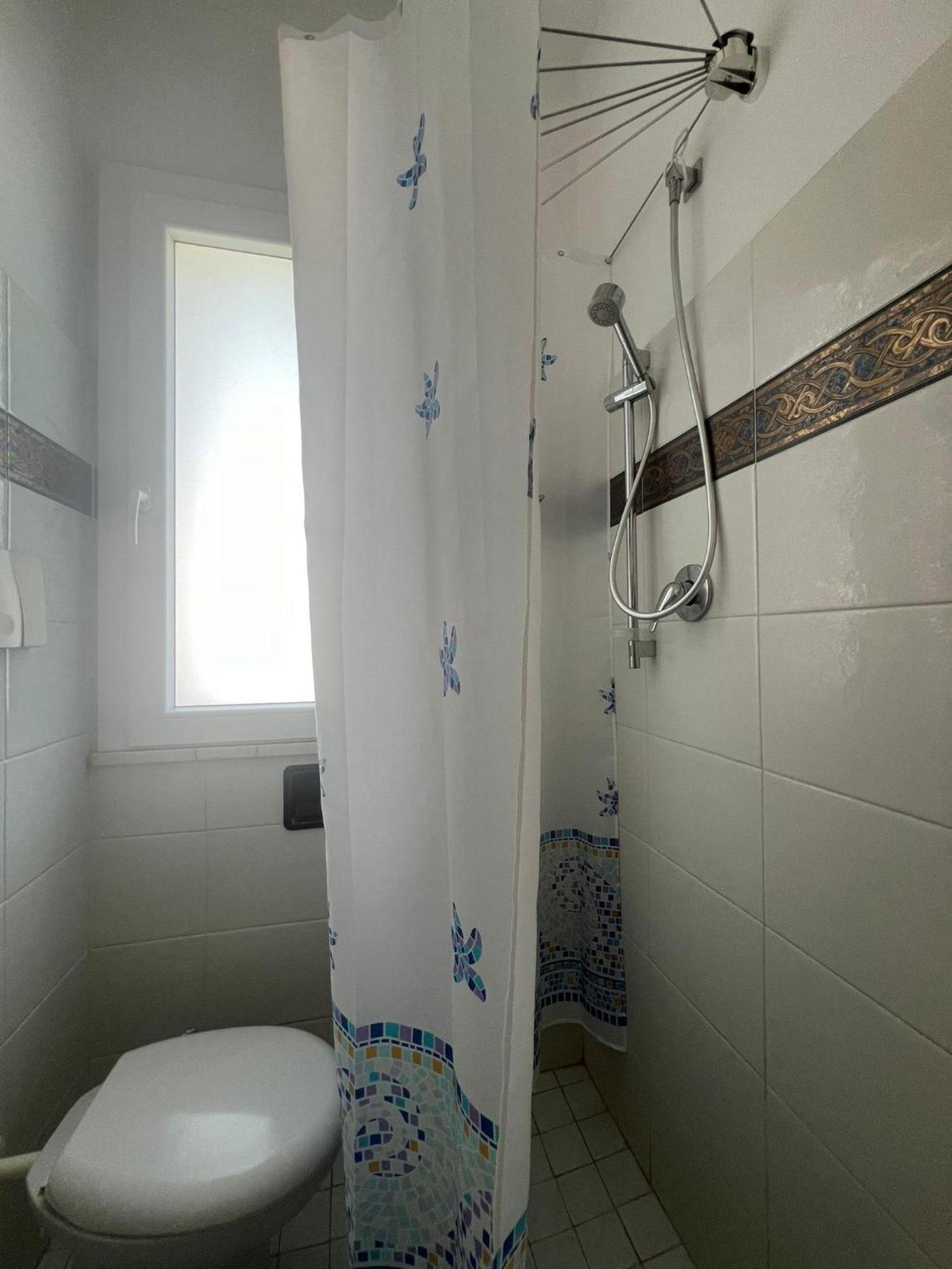 Hotel Cliff Ρίμινι Εξωτερικό φωτογραφία